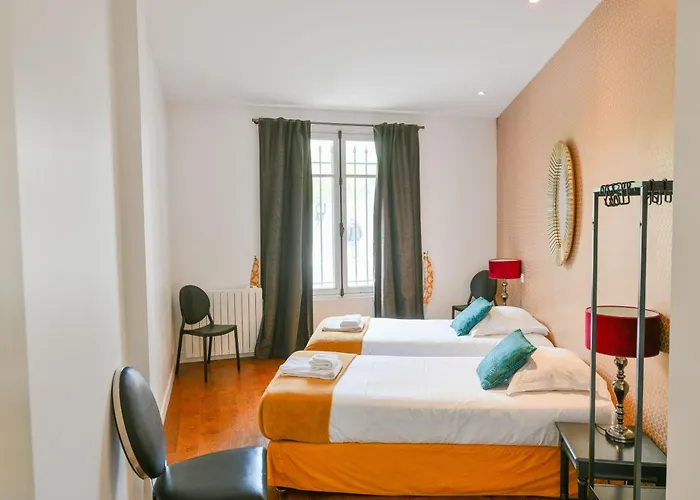 Huge And Bright 4bd For 10 Guests Sacre-coeur * Parijs