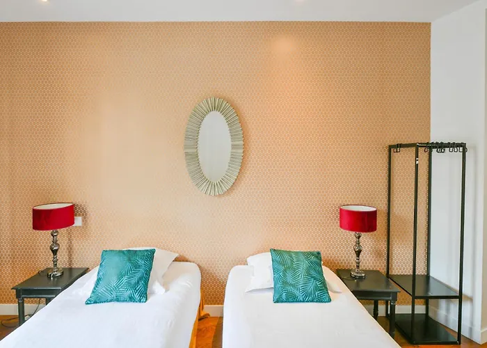 Appartement Huge And Bright 4bd For 10 Guests Sacre-coeur Parijs