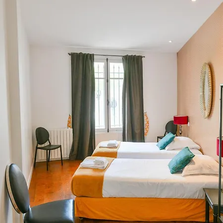 Huge And Bright 4bd For 10 Guests Sacre-coeur * París
