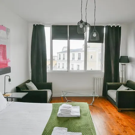 Huge And Bright 4bd For 10 Guests Sacre-coeur Apartment Paris