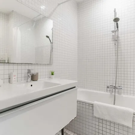 Huge And Bright 4bd For 10 Guests Sacre-coeur Lägenhet *