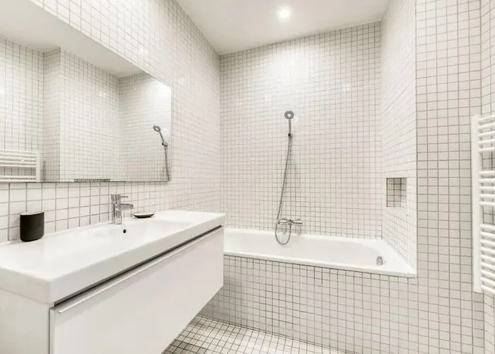 Apartamento Huge And Bright 4bd For 10 Guests Sacre-coeur París