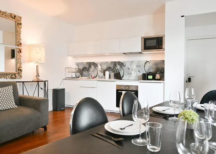 Huge And Bright 4bd For 10 Guests Sacre-coeur